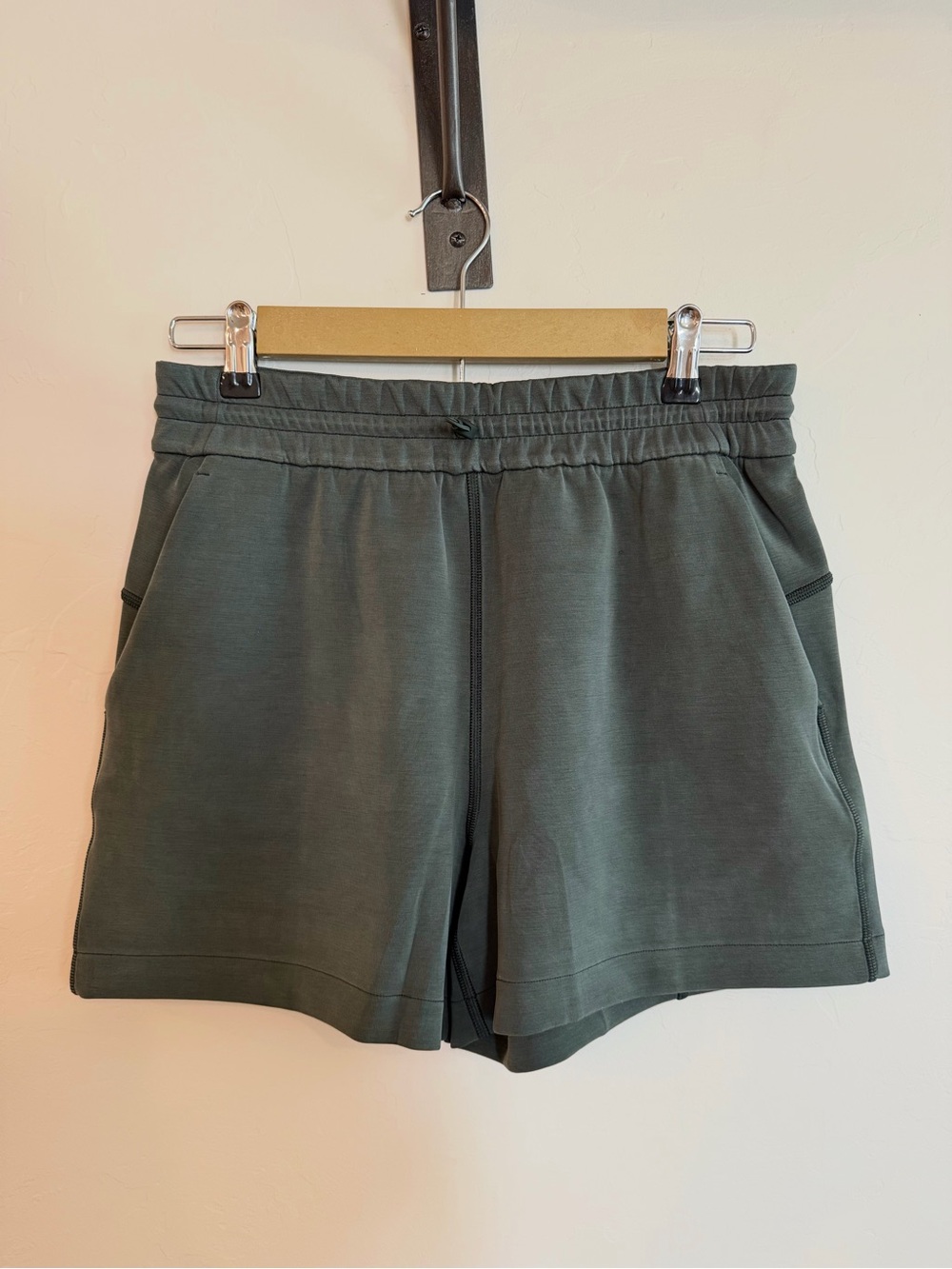 Lululemon Softstreme HR Short 4” *Rainforest Green